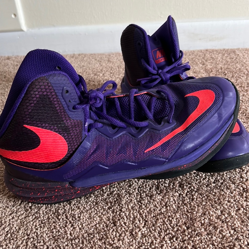 Men’s Nike Basketball Shoes